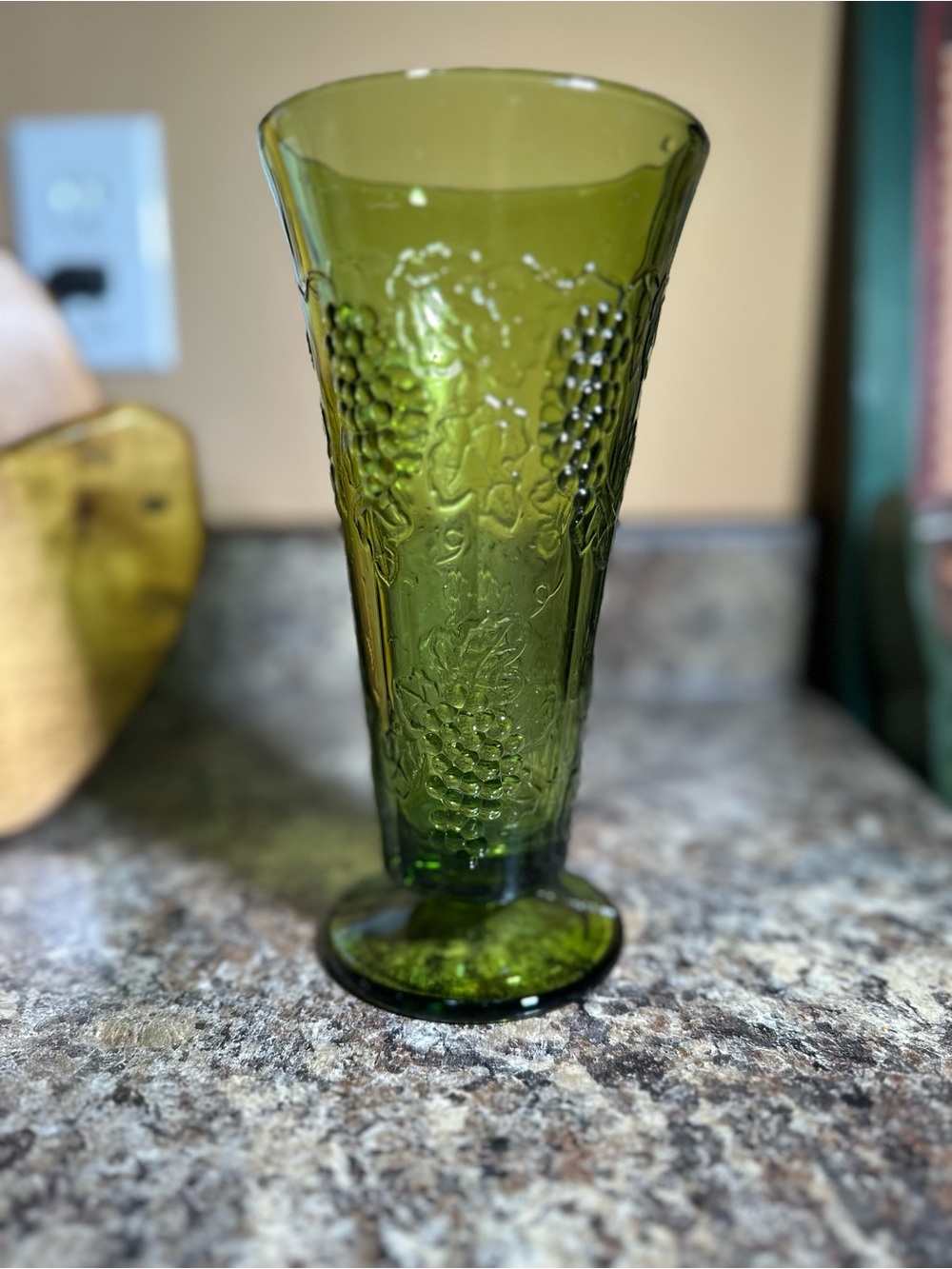 Vintage Indiana Glass Harvest Grape pattern, Colony Green color